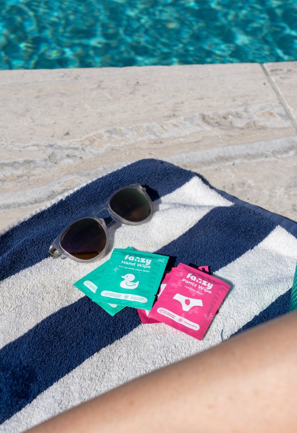 On - The - Go Intimate Water Wipes - Fanzy Pantz