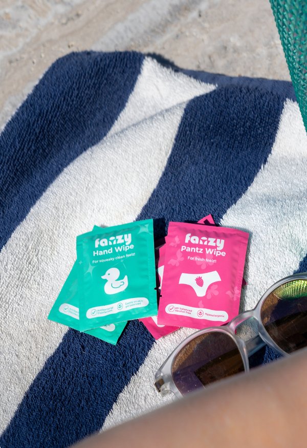 On - The - Go Intimate Water Wipes - Fanzy Pantz